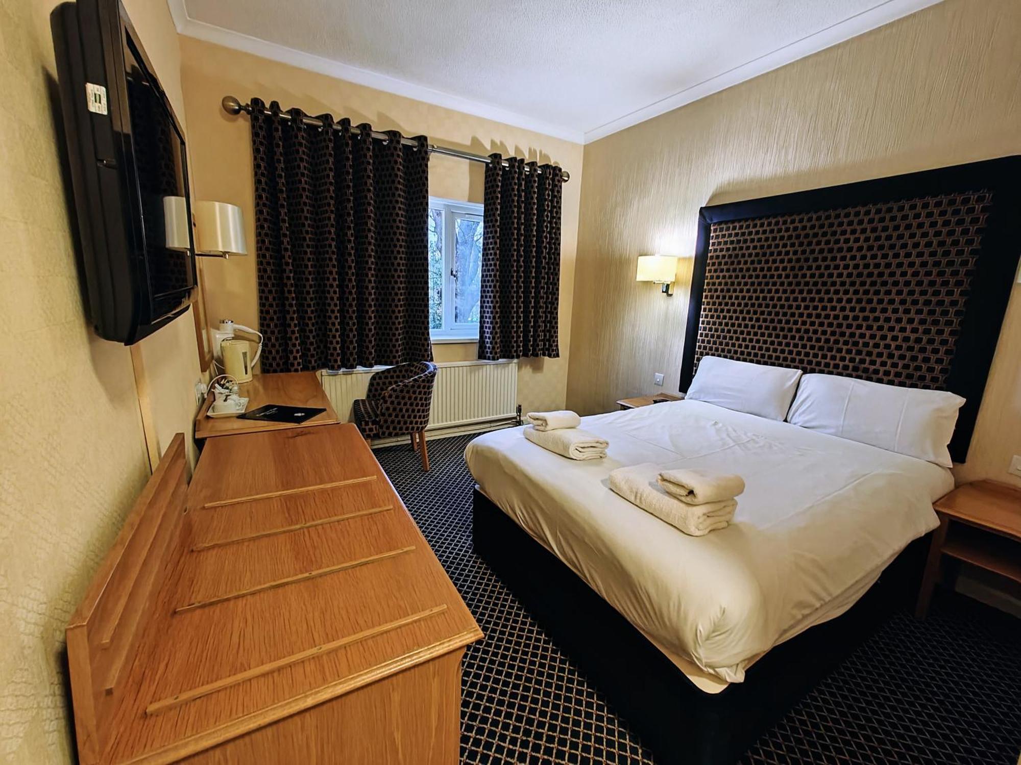 Carlton Park Hotel โรเธอร์แฮม ภายนอก รูปภาพ