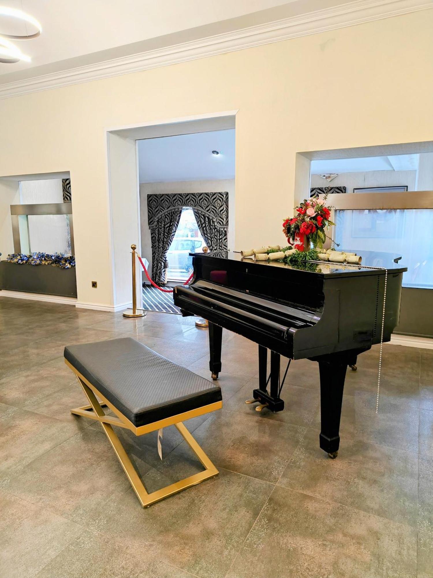 Carlton Park Hotel โรเธอร์แฮม ภายนอก รูปภาพ
