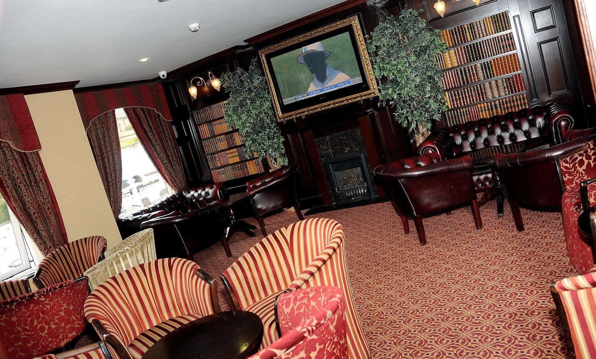 Carlton Park Hotel โรเธอร์แฮม ภายนอก รูปภาพ