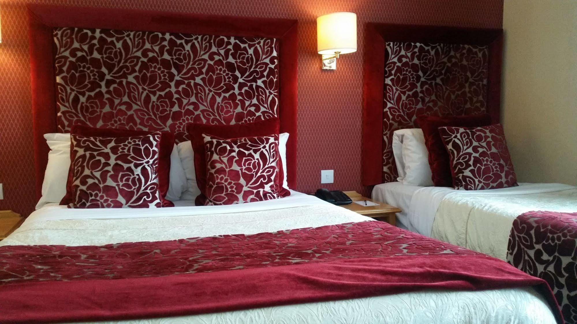 Carlton Park Hotel โรเธอร์แฮม ภายนอก รูปภาพ