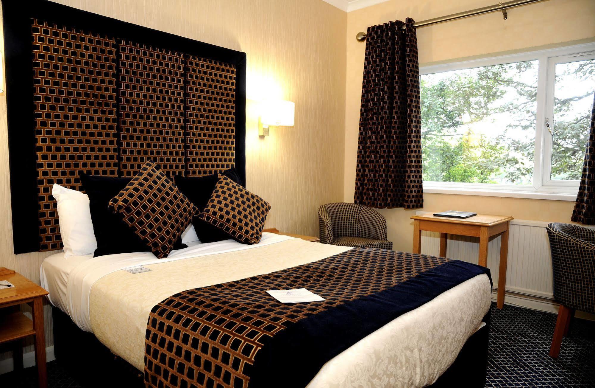 Carlton Park Hotel โรเธอร์แฮม ภายนอก รูปภาพ