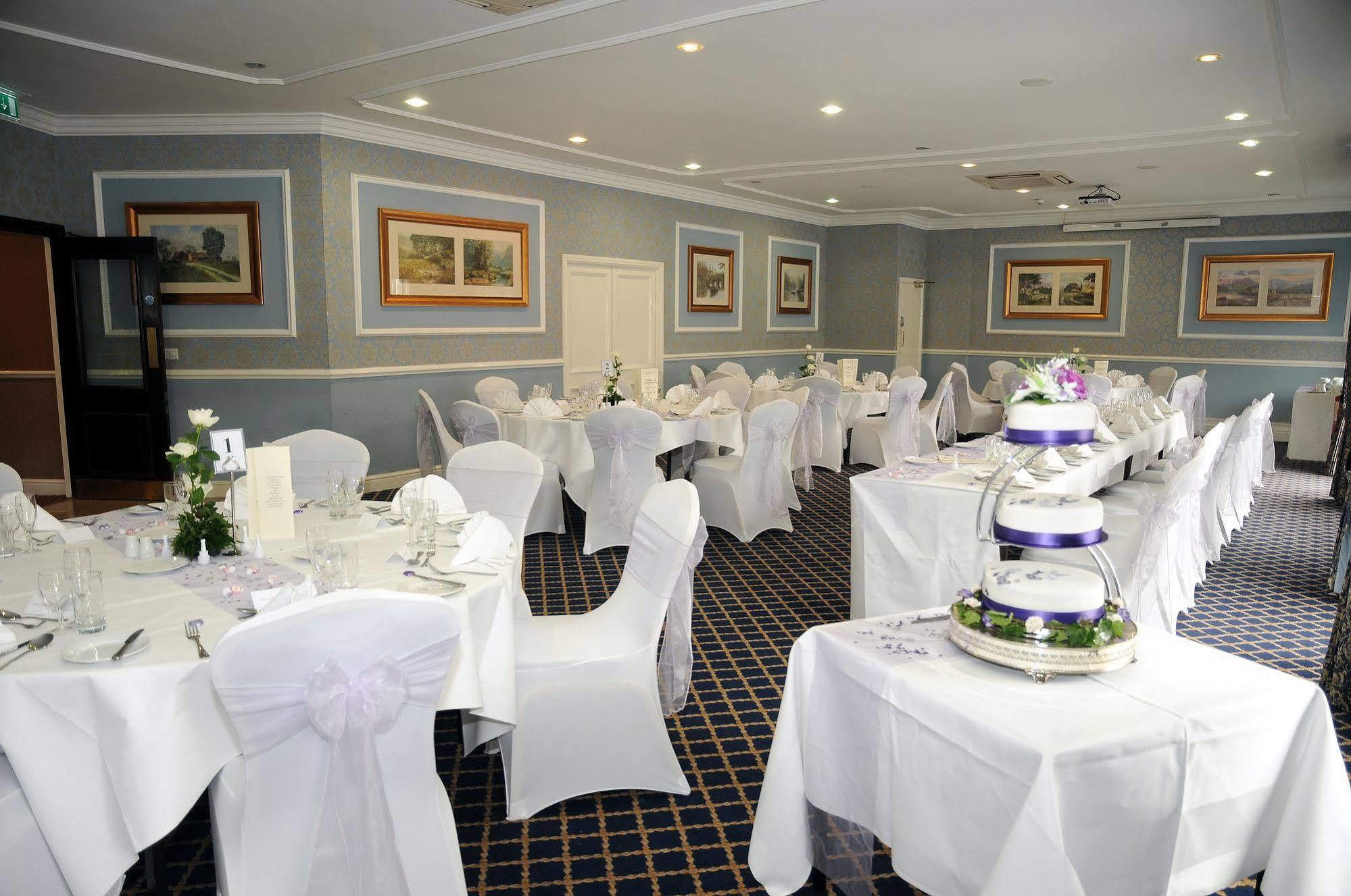 Carlton Park Hotel โรเธอร์แฮม ภายนอก รูปภาพ