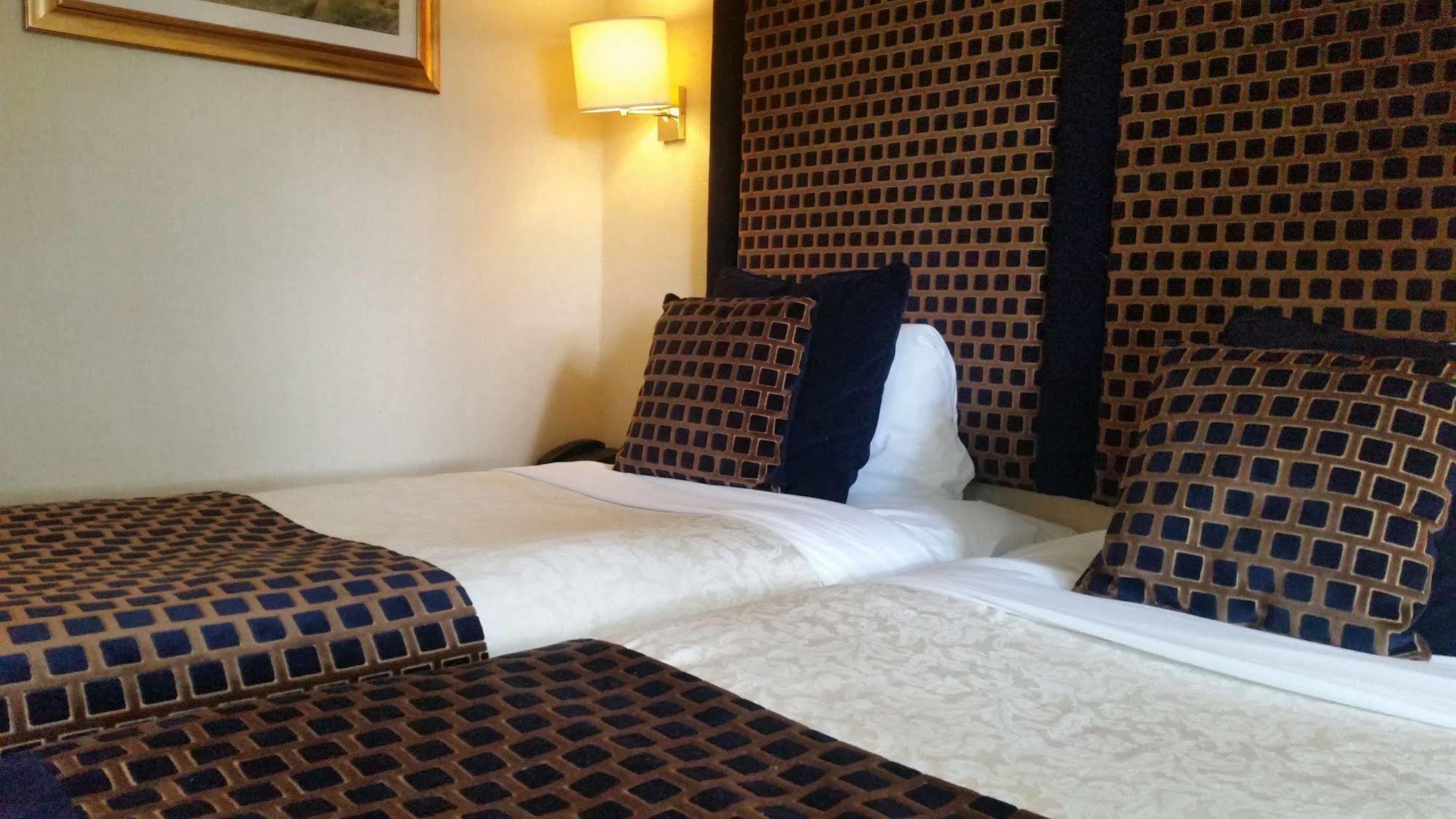 Carlton Park Hotel โรเธอร์แฮม ภายนอก รูปภาพ