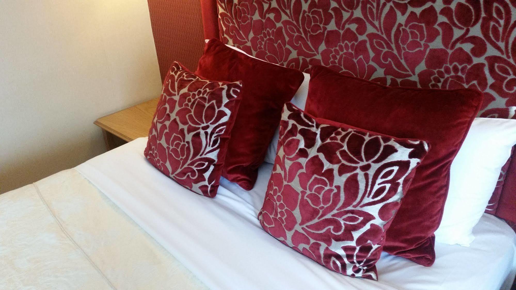 Carlton Park Hotel โรเธอร์แฮม ภายนอก รูปภาพ